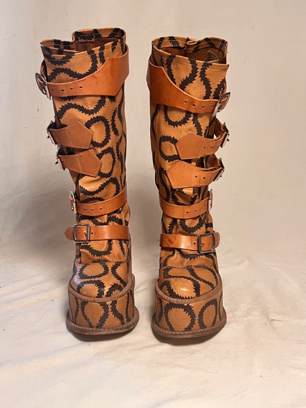 Vivienne Westwood Pirate Clomper Squiggle Bondage Platform Boots - Picture 5 of 16